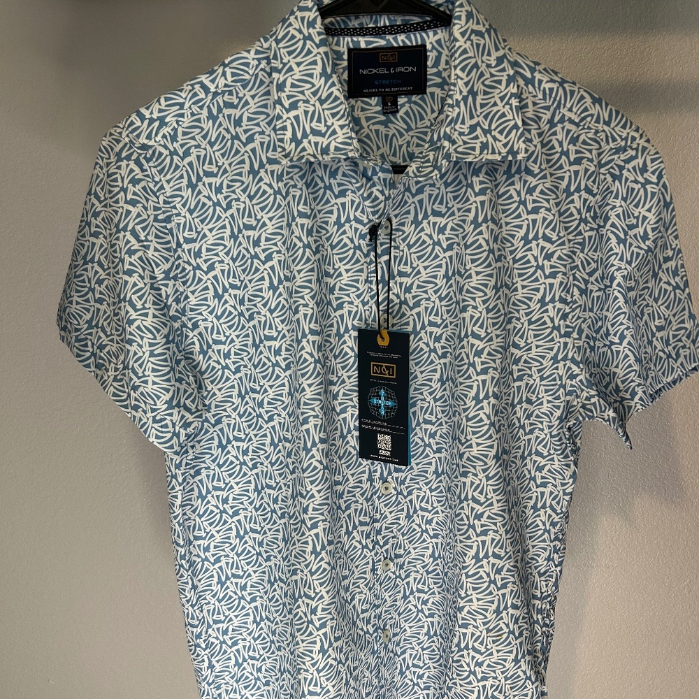 Men’s Button Up Shirt Nickel and Iron Size S New